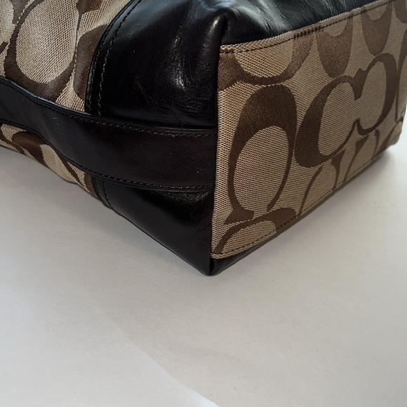 Coach Convertible Crossbody/Shoulder Bag 
No. G1271-21149 - Picture 11 of 14